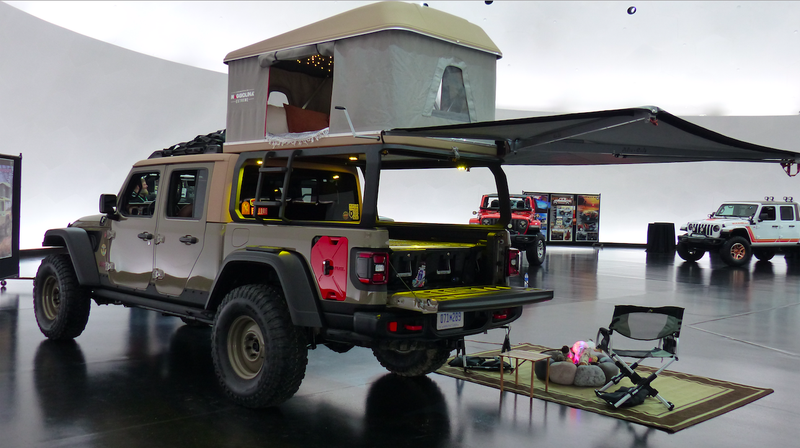 Illustration for article titled The Jeep Wayout Concept Is a 2020 Jeep Gladiator Turned Into an Overlanding Beast